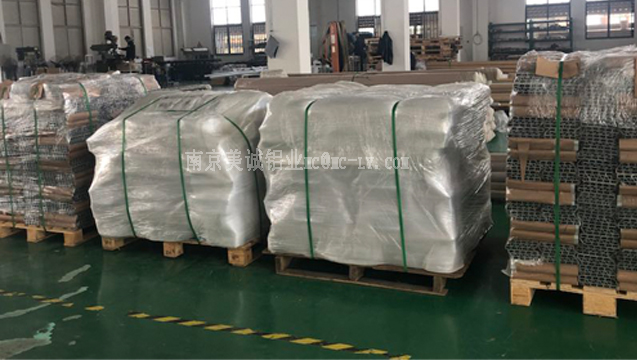 美誠(chéng)鋁業(yè)開(kāi)模型材定制、切割、加工